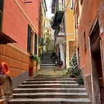Da A Landa Nel Centro Storico Ad Un Passo Dal Mare モンテロッソ・アル・マーレ