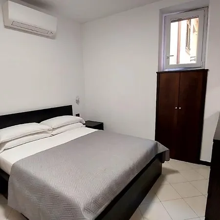 Da A Landa Nel Centro Storico Ad Un Passo Dal Mare Apartamento *