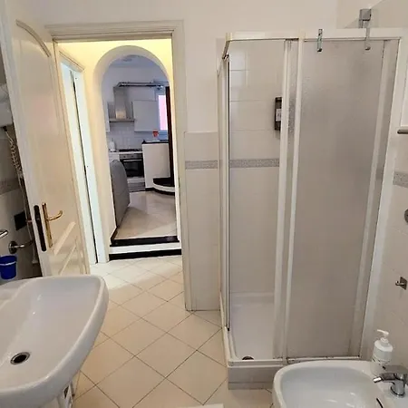 Da A Landa Nel Centro Storico Ad Un Passo Dal Mare Apartamento