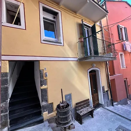Apartment Da A Landa Nel Centro Storico Ad Un Passo Dal Mare *