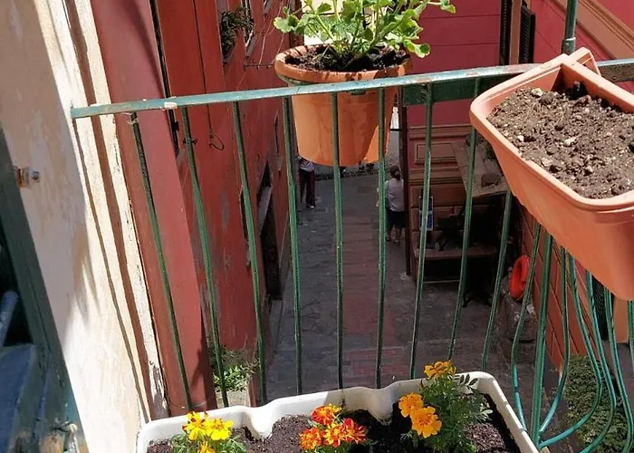 Apartment Da A Landa Nel Centro Storico Ad Un Passo Dal Mare *